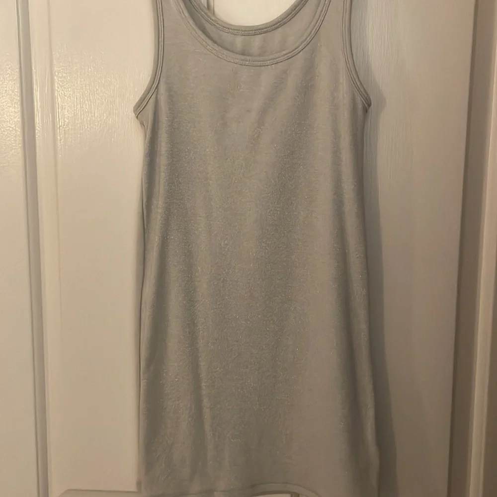Tank top - Picture 2 of 5